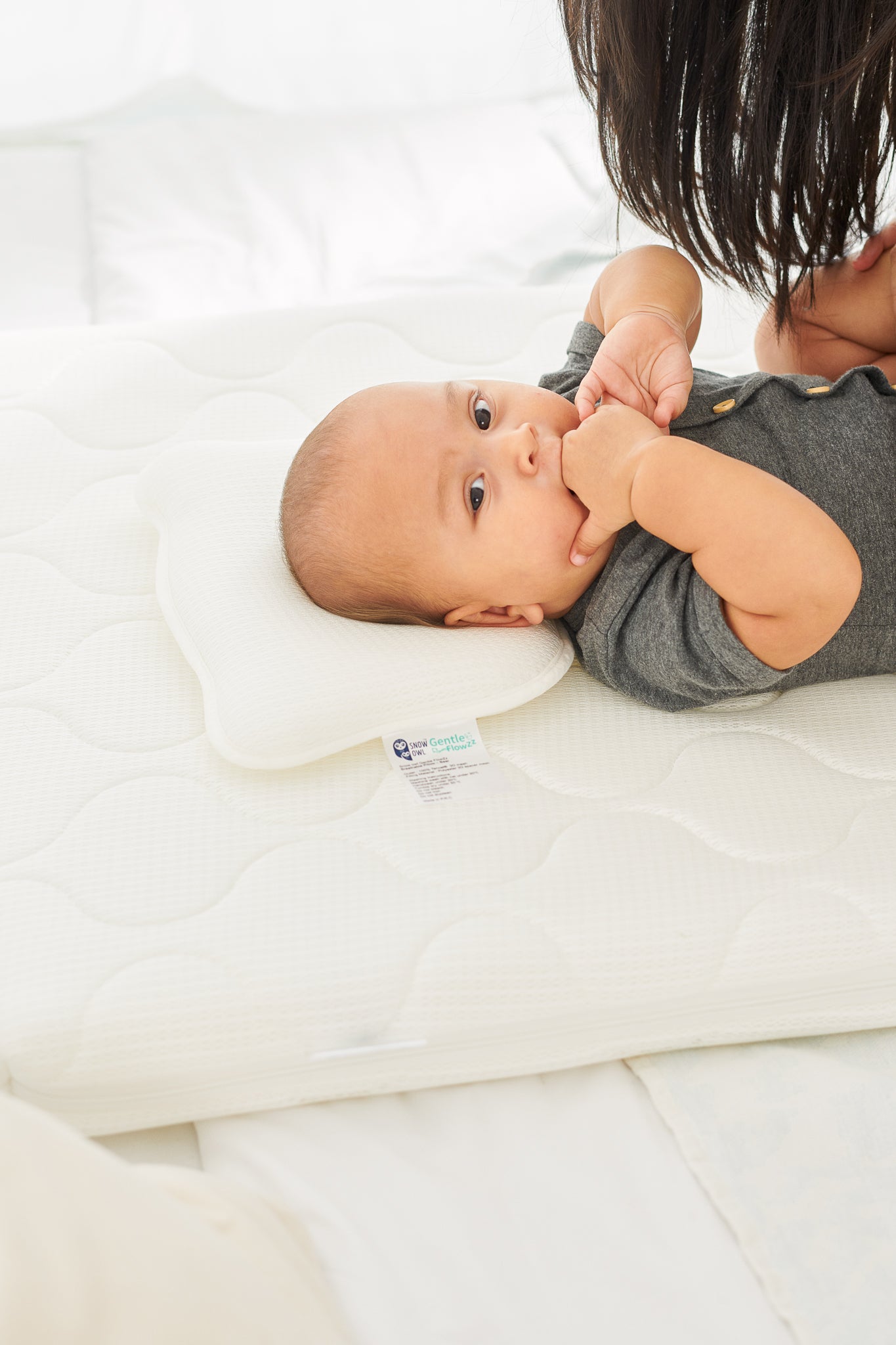 Snow Owl Gentle FlowZz Tencel Pillow Bear - Infant White